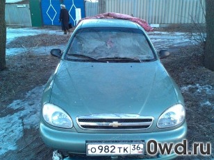 Битый автомобиль Chevrolet Lanos